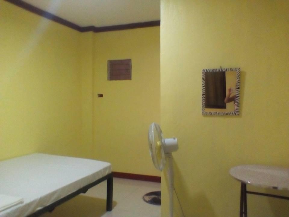 Rms Travellers Inn Poro Экстерьер фото